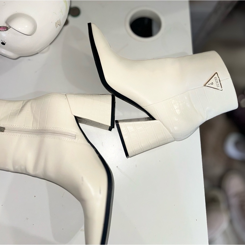 Guess Cream Ankle Booties